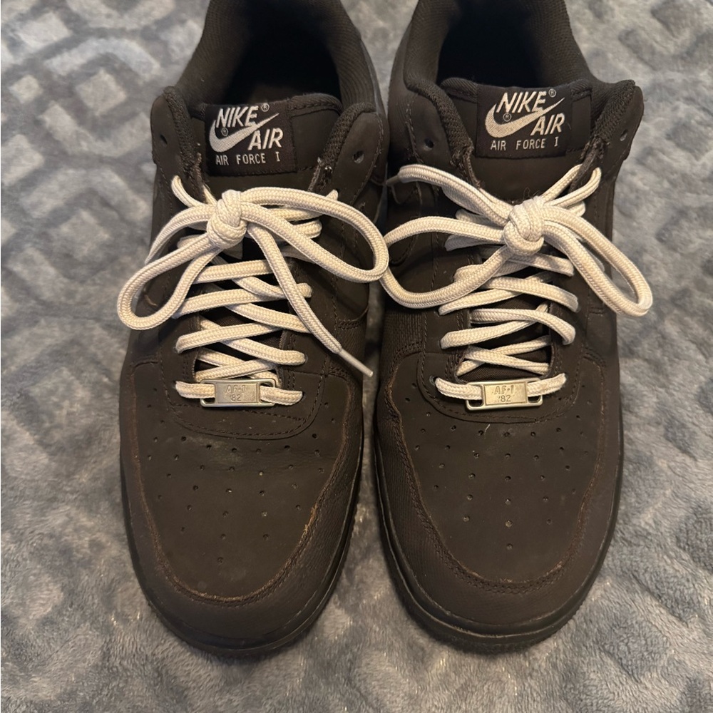 Nike Brown Sneakers Classic Skateboarding Design